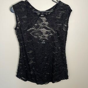 MAURICES Women’s Black Lace Stretchy Sleeveless Cut Out Layering Top Small‎